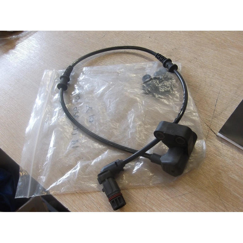 Front Left ABS Sensor Mercedes A Class Vaneo 1685400017