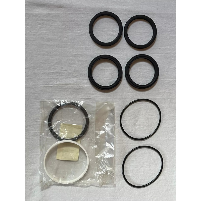 Rear Axle Cylinder Overhaul Kit 04433-20090-71 for Toyota Engine 1DZ 4Y 5K DHM DPR Forklift 02-7FD10 02-7FD15 02-7FD18 02-7FG10 02-7FG15