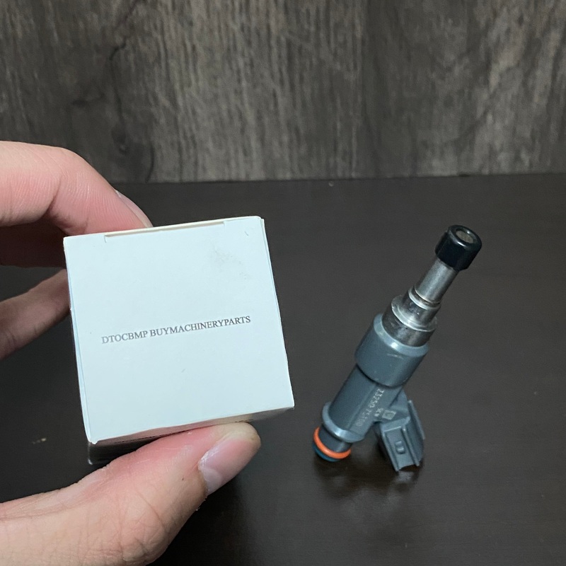 Injector 23250-75100 2325075100 For Toyota 4Runner Tacoma V4 2.7L 2TRFE 2TR